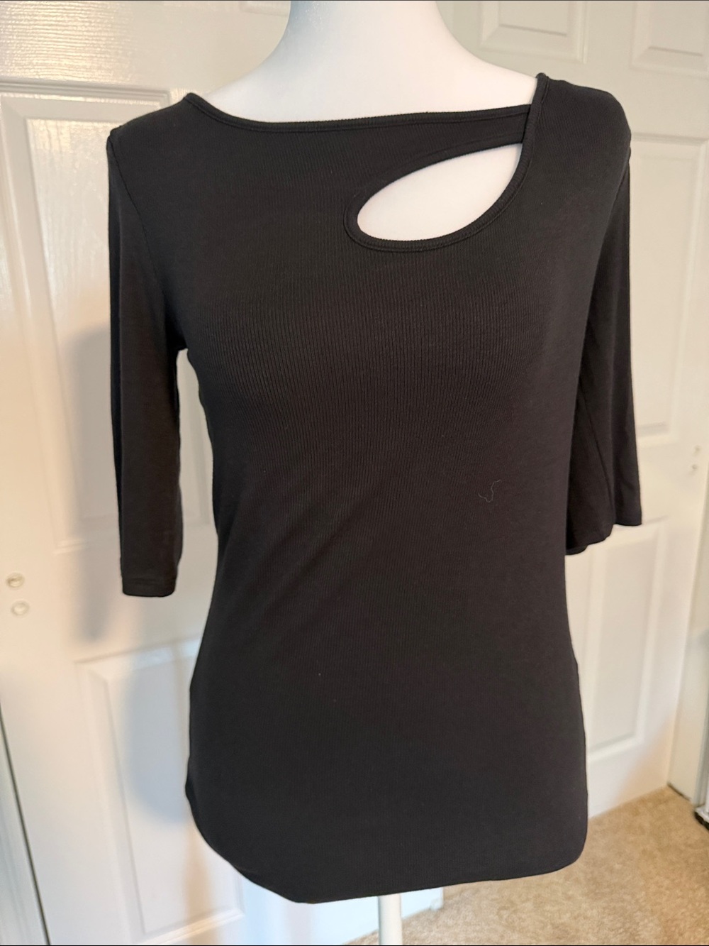 Women's Black Cutout Neck Ribbed Top
